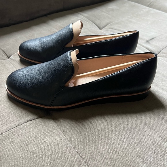 Life Stride Zendaya Loafer Flat - Picture 4 of 7